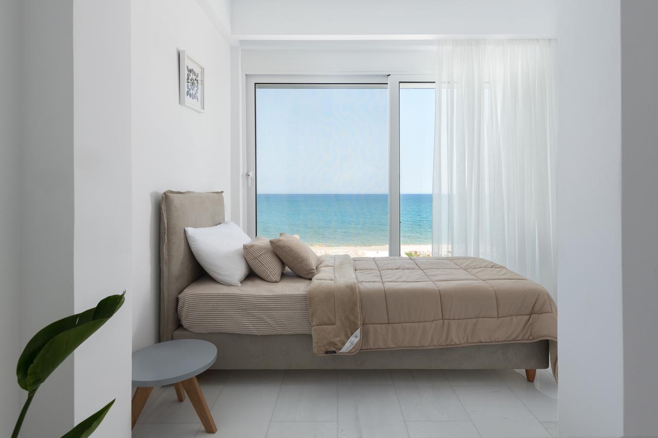 Maria & Nada Beachfront Villas โคลิมเบีย ภายนอก รูปภาพ