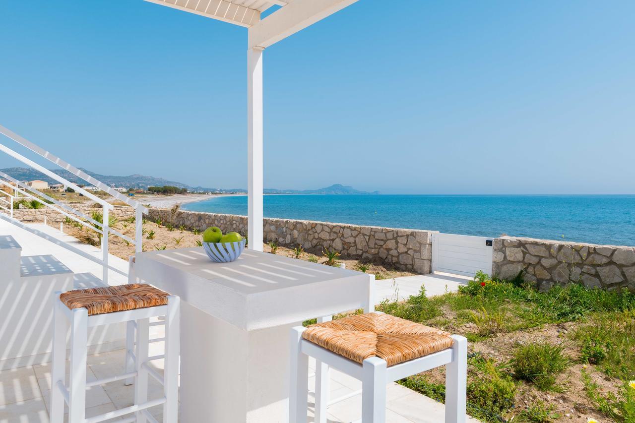 Maria & Nada Beachfront Villas โคลิมเบีย ภายนอก รูปภาพ