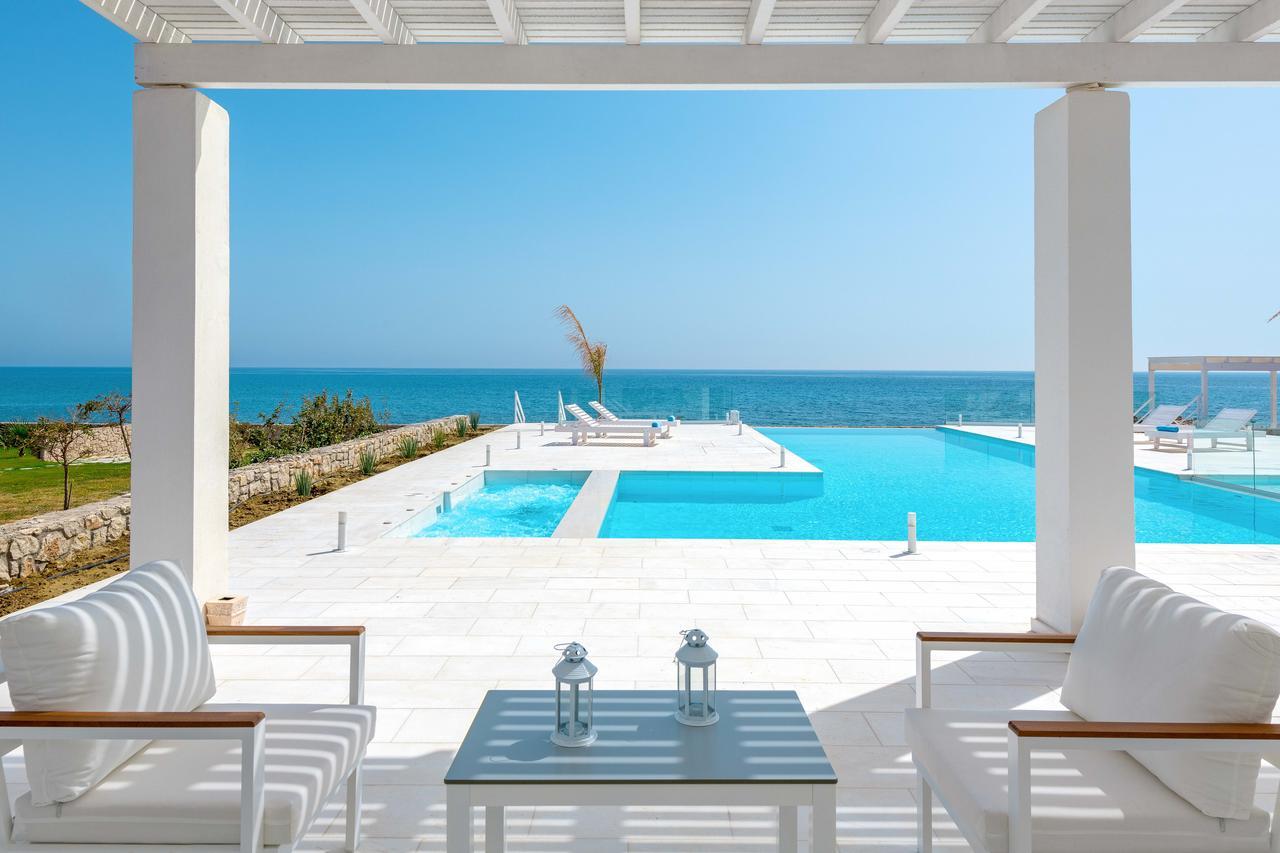 Maria & Nada Beachfront Villas โคลิมเบีย ภายนอก รูปภาพ