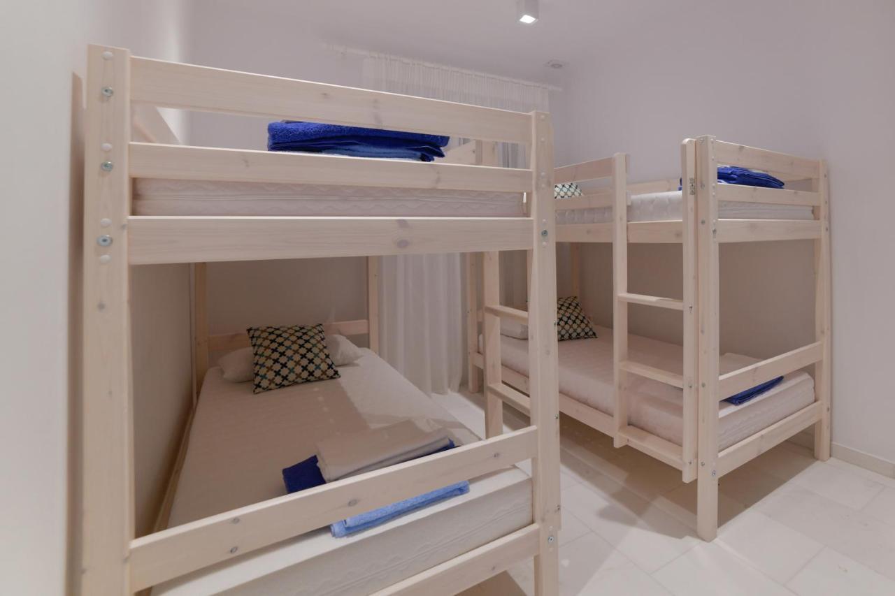 Maria & Nada Beachfront Villas โคลิมเบีย ภายนอก รูปภาพ