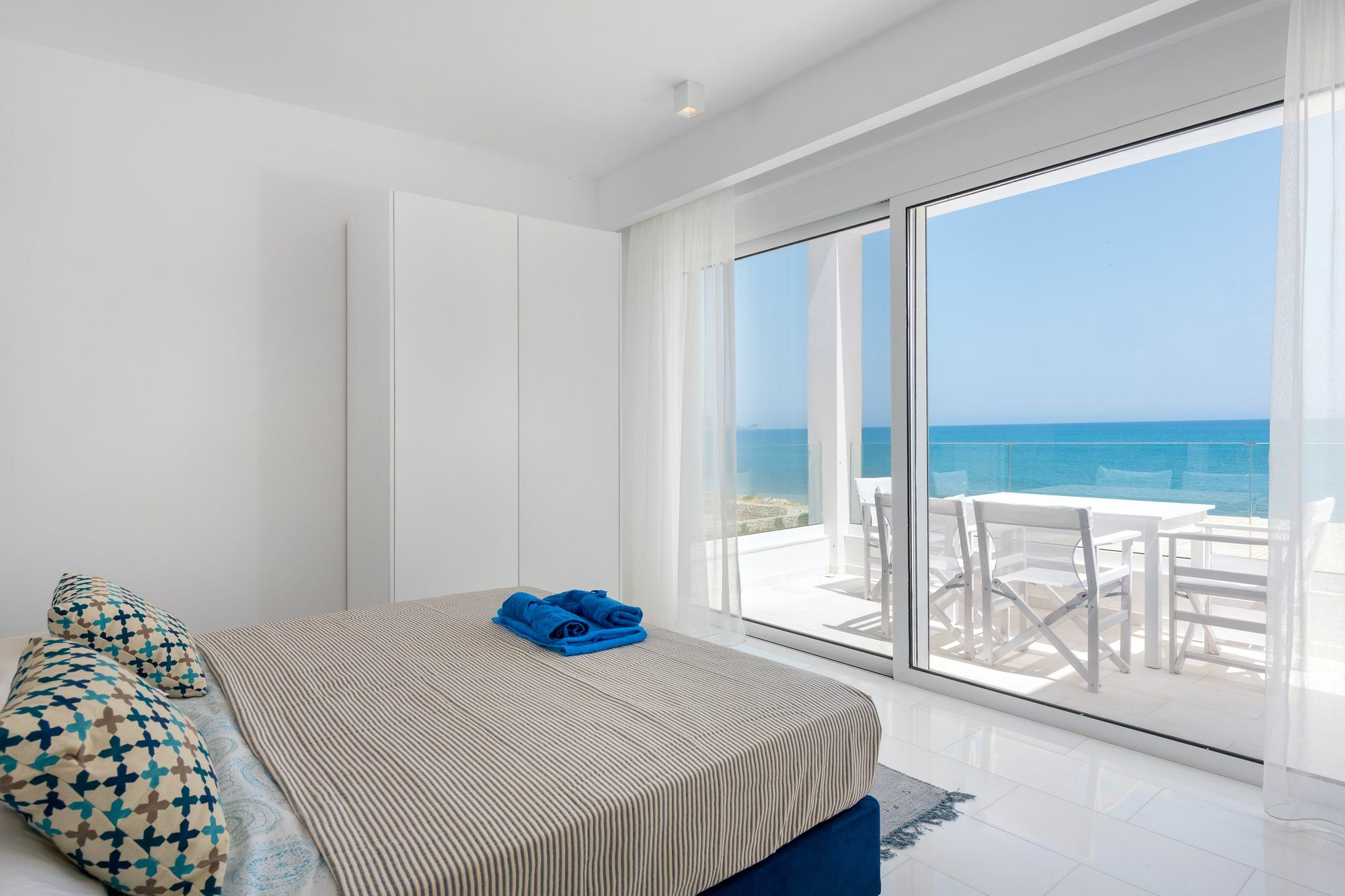 Maria & Nada Beachfront Villas โคลิมเบีย ภายนอก รูปภาพ