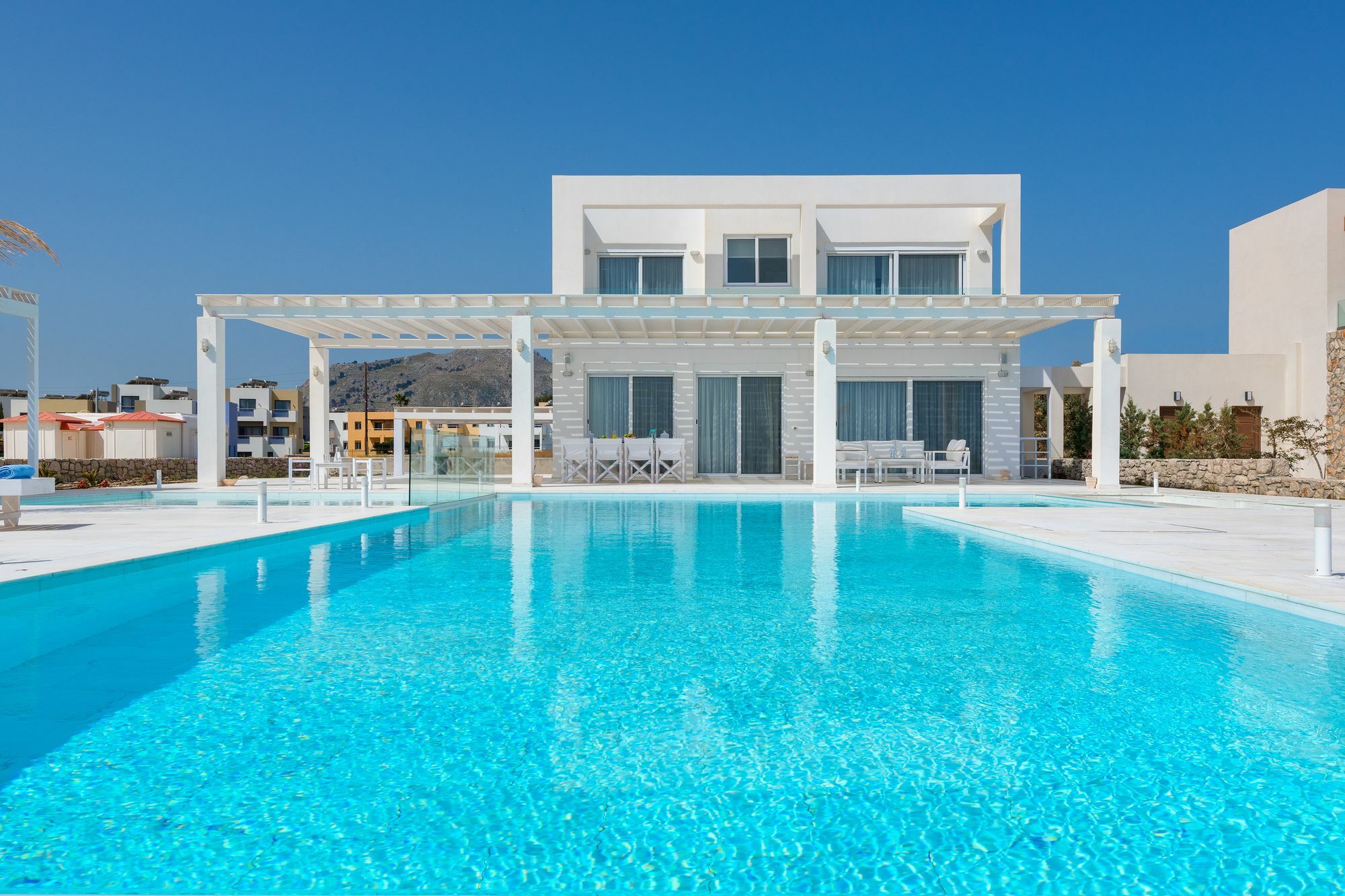 Maria & Nada Beachfront Villas โคลิมเบีย ภายนอก รูปภาพ